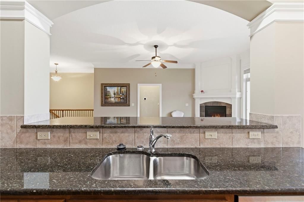 10996 S Parish Street — photo 9