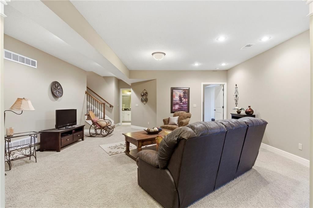 10996 S Parish Street — photo 18