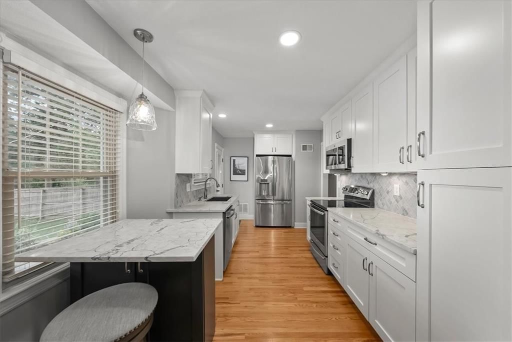 2803 W 51st Terrace — photo 11