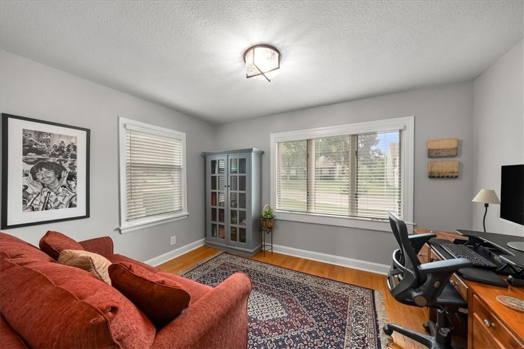 2803 W 51st Terrace — photo 16