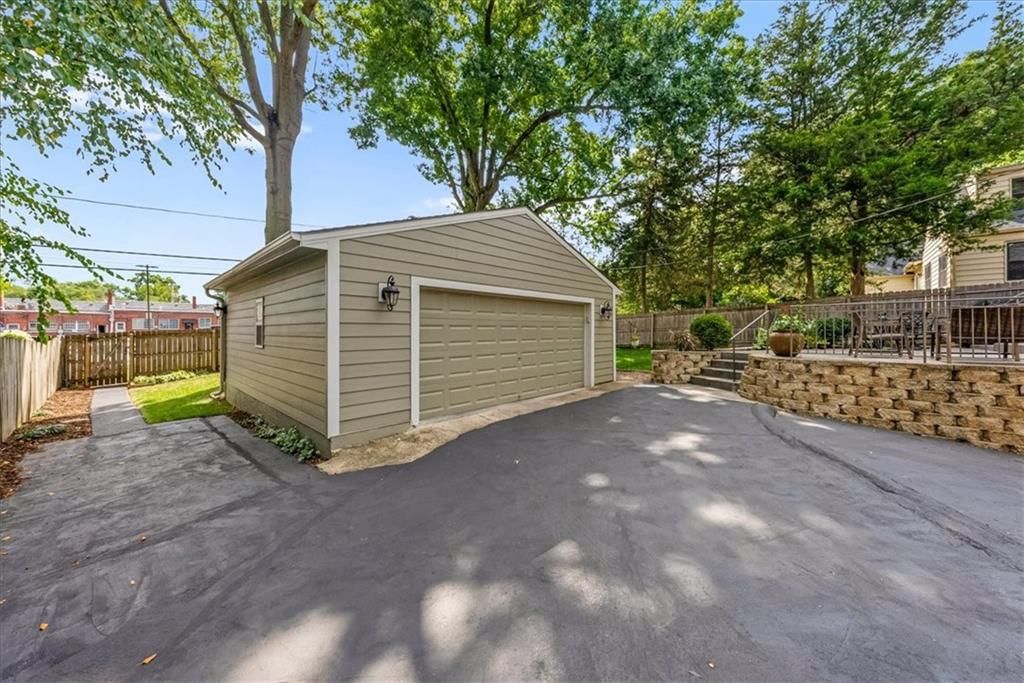 2803 W 51st Terrace — photo 34