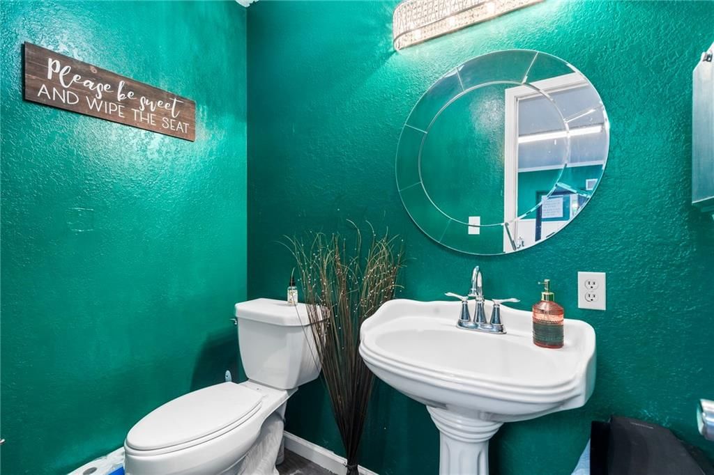 111 SW 12th Street — photo 8