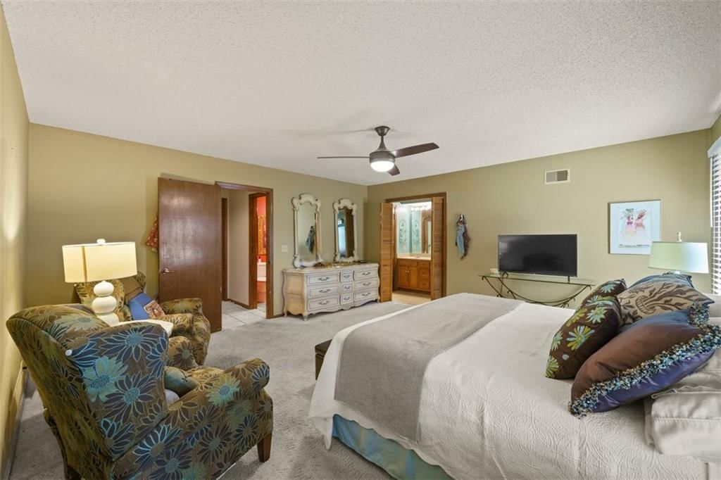 11663 Grant Drive — photo 23