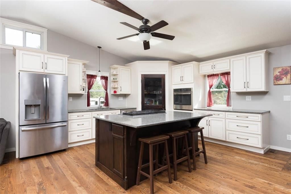 4822 Logan Avenue — photo 10