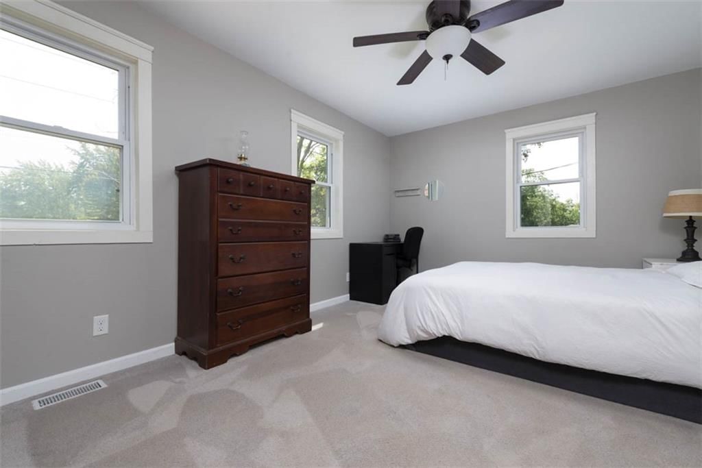 4822 Logan Avenue — photo 23