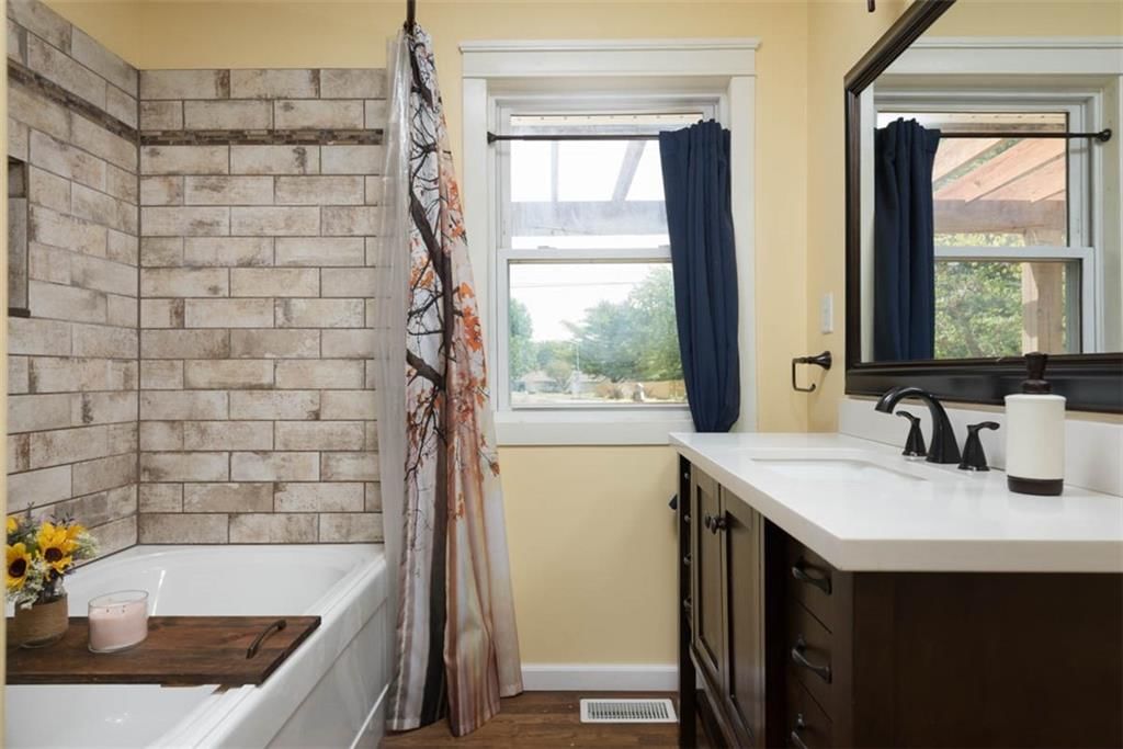 4822 Logan Avenue — photo 28