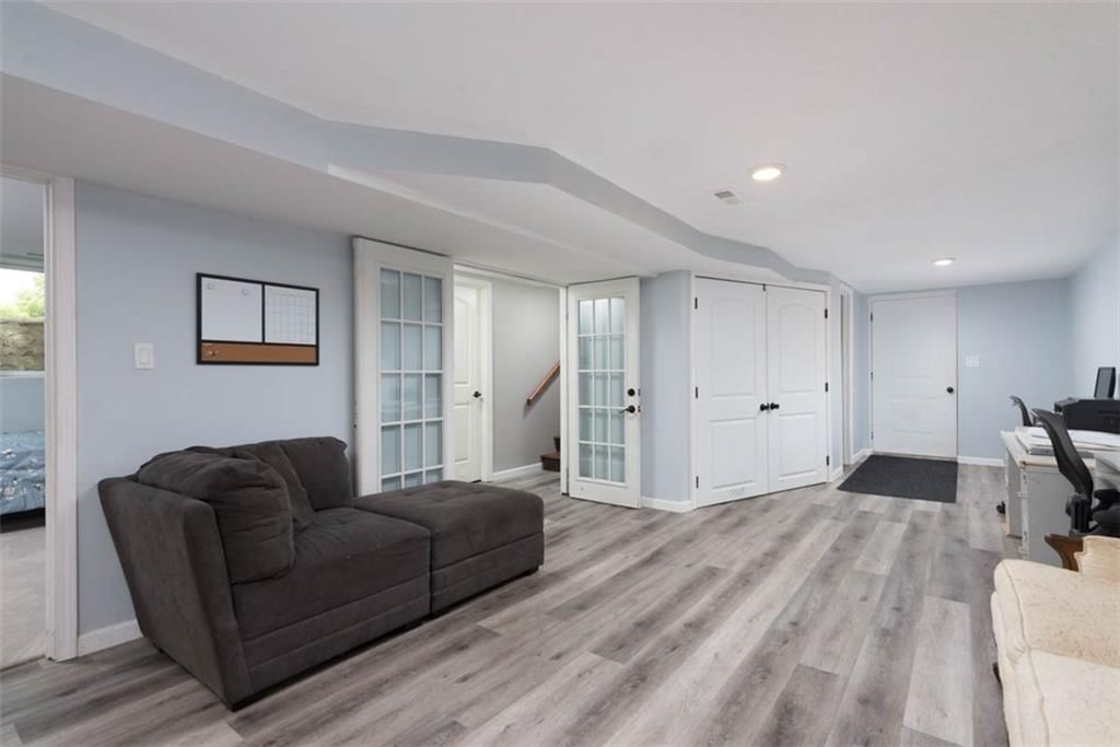 4822 Logan Avenue — photo 37