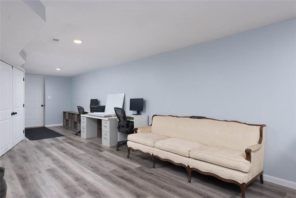 4822 Logan Avenue — photo 41