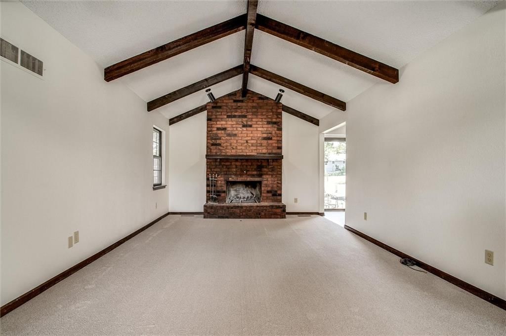 308 SW WOODS CHAPEL Road — photo 8