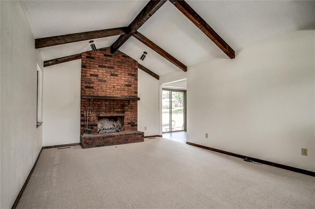 308 SW WOODS CHAPEL Road — photo 9