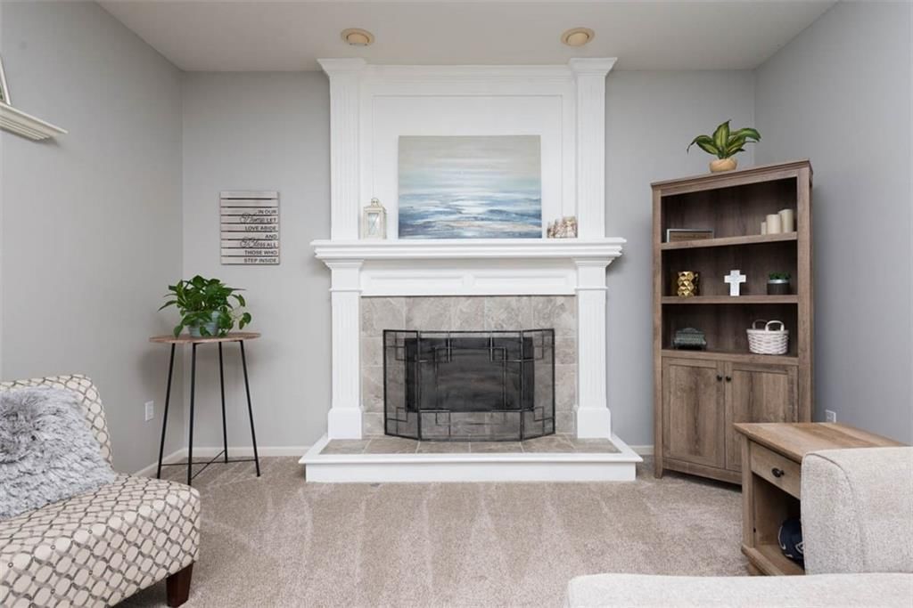 Photo 4 of 55 - 13221 Barton Street