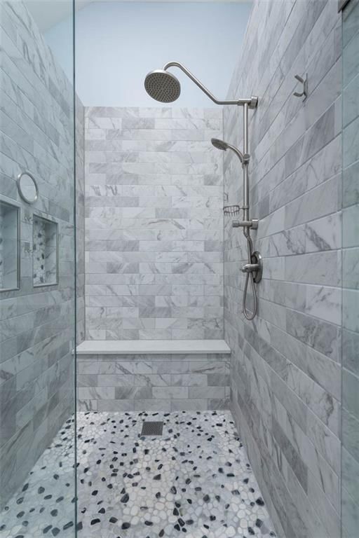 Photo 24 of 55 - 13221 Barton Street