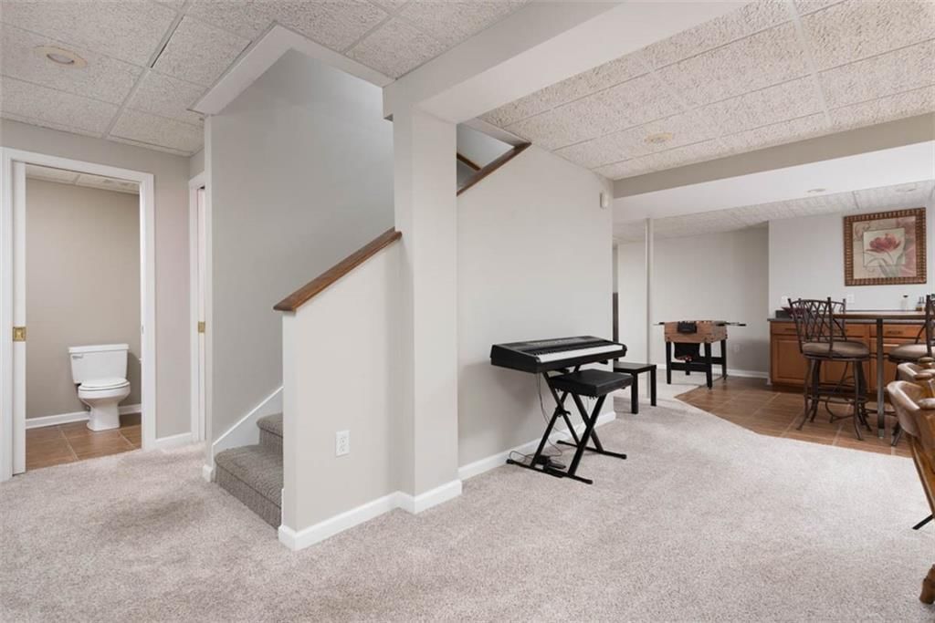 Photo 36 of 55 - 13221 Barton Street