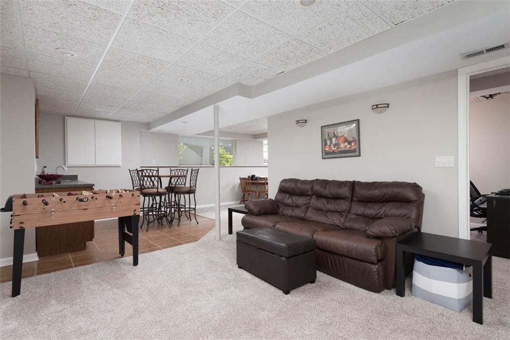 Photo 41 of 55 - 13221 Barton Street