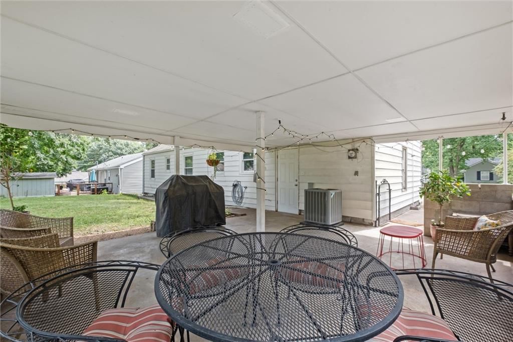 Photo 24 of 28 - 604 W 88th Street