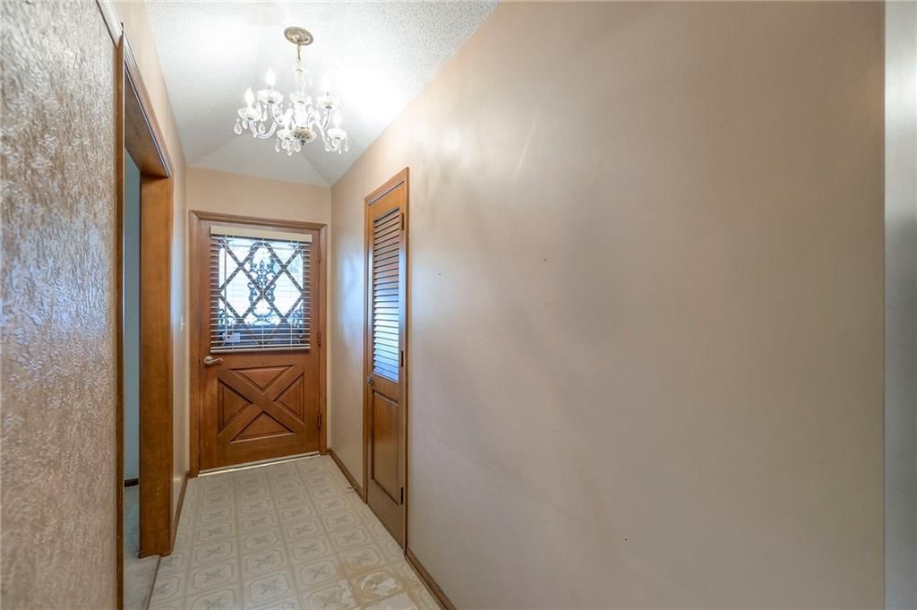 Photo 7 of 26 - 8313 Maywood Avenue