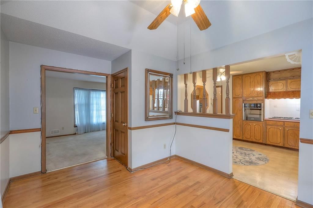 Photo 9 of 26 - 8313 Maywood Avenue