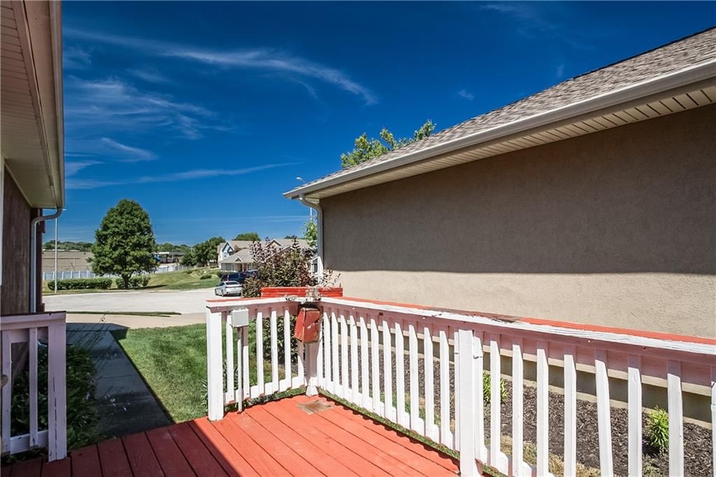 7809 N Cherry Street — photo 4