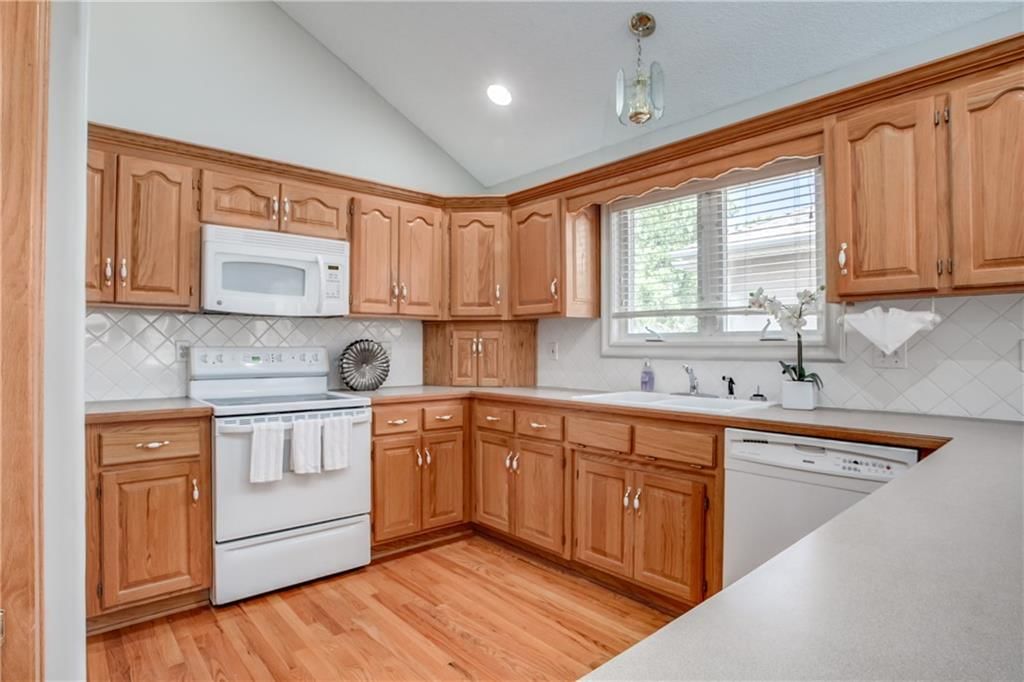 7809 N Cherry Street — photo 13