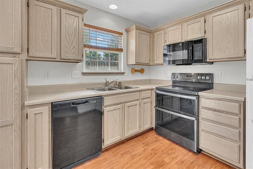 1313 SE Broadway Circle — photo 12