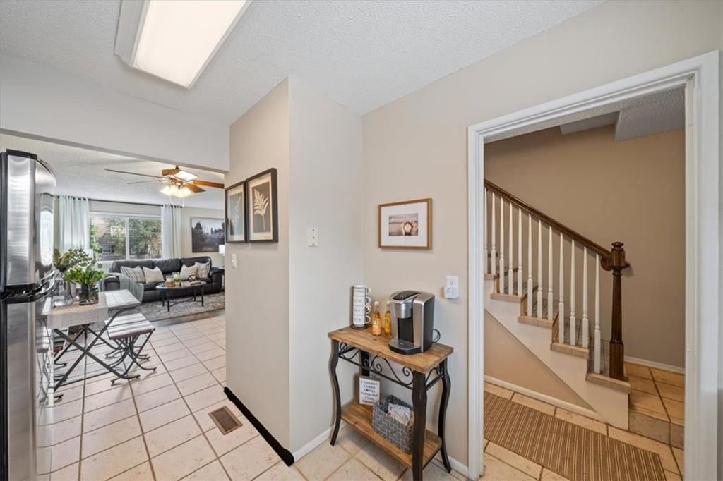 Photo 11 of 19 - 8638 W 85th Street