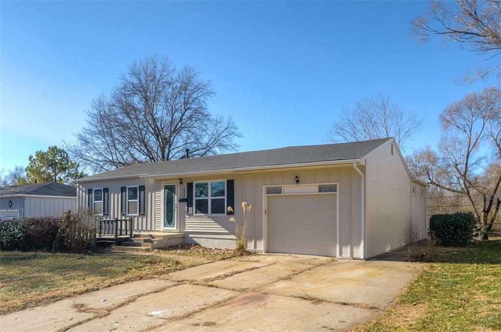 9414 Lewis Avenue — photo 2