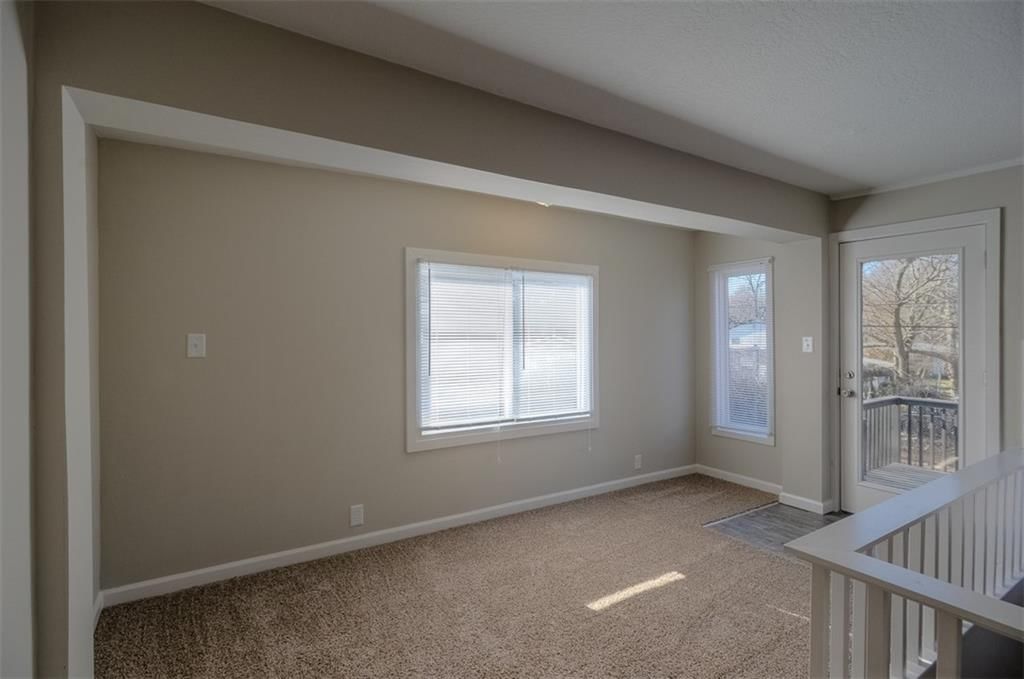 9414 Lewis Avenue — photo 12