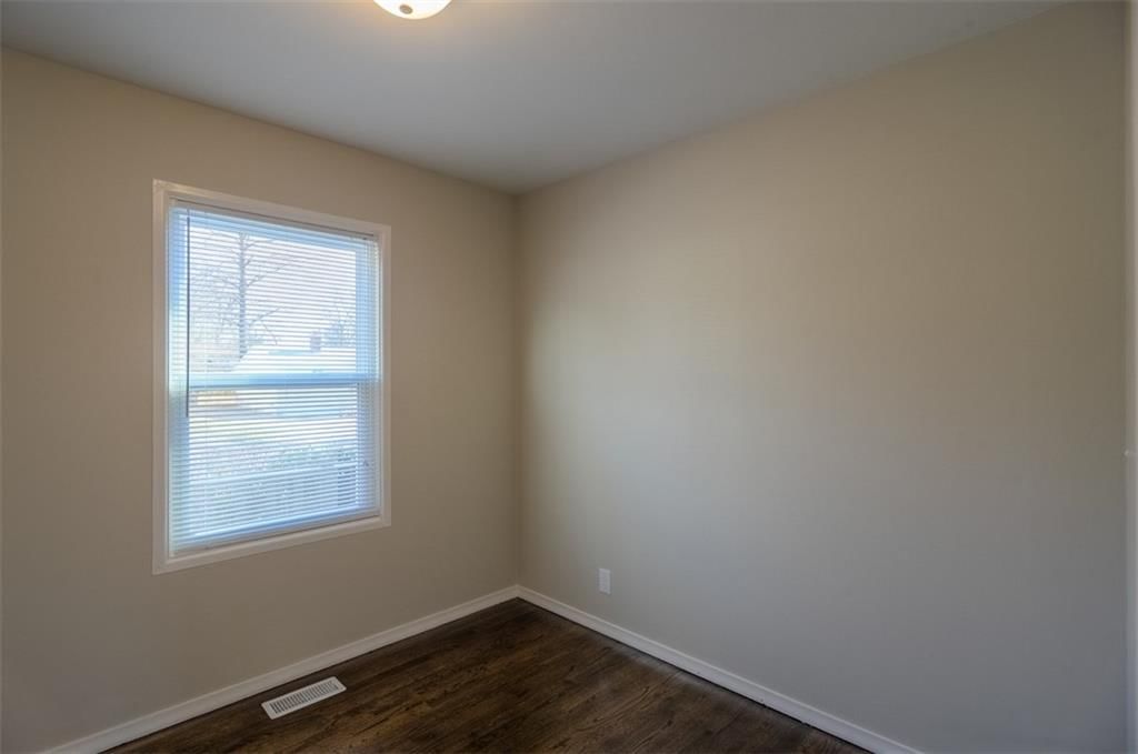 9414 Lewis Avenue — photo 17