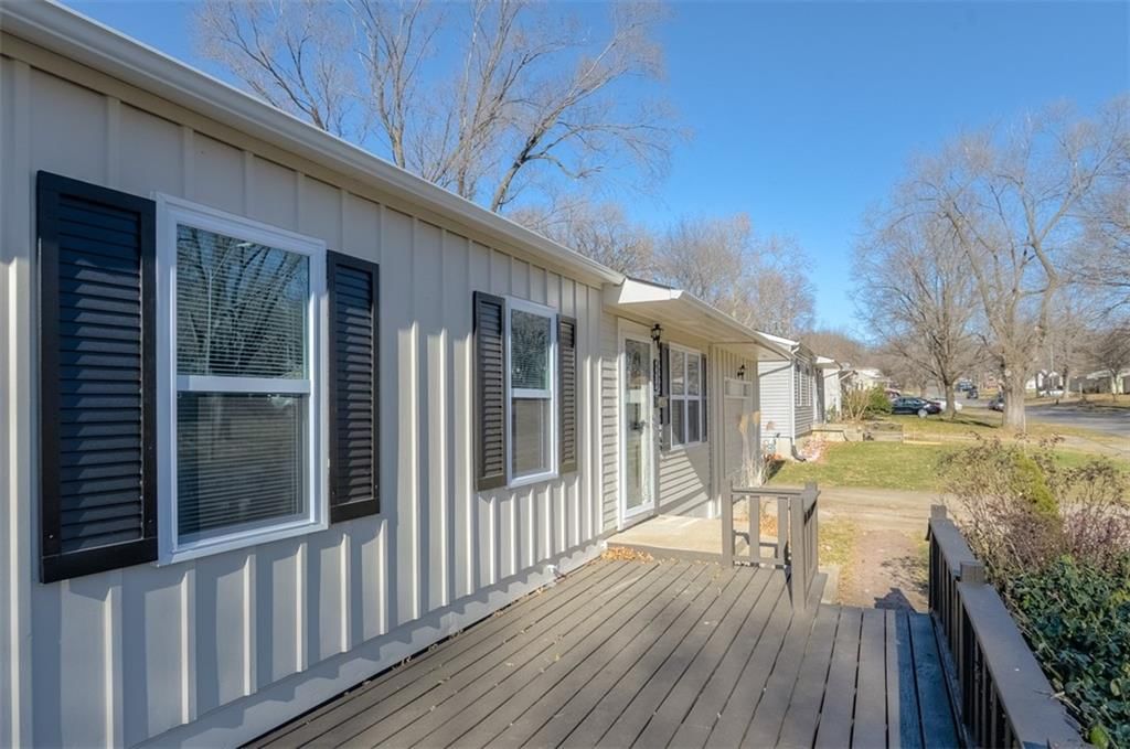 9414 Lewis Avenue — photo 21