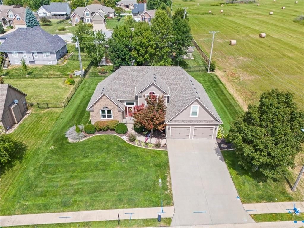 2618 Meadowlark Drive — photo 4