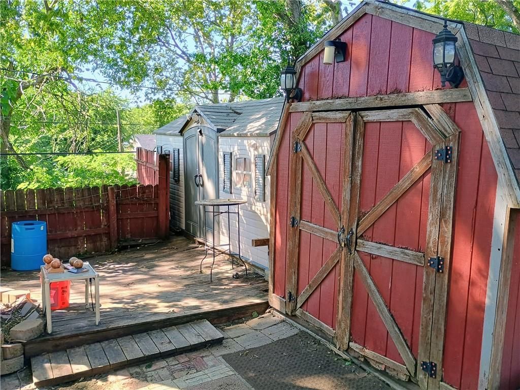 62 S Valley Street — photo 40