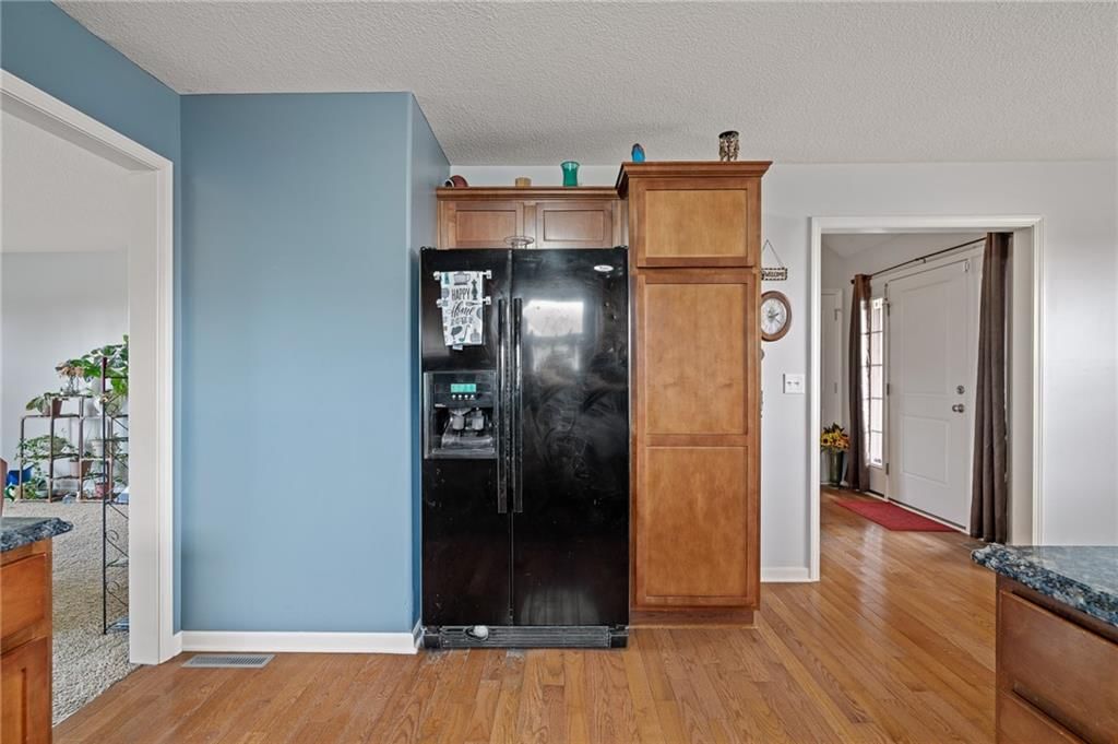 Photo 18 of 46 - 7504 E 143rd Street