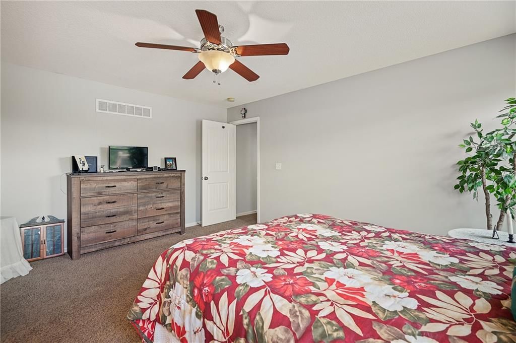 Photo 21 of 46 - 7504 E 143rd Street