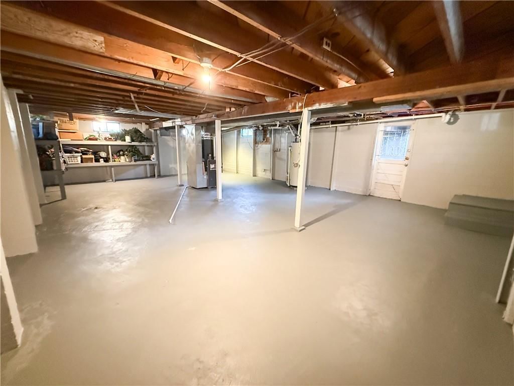 107 SW Monroe Street — photo 21