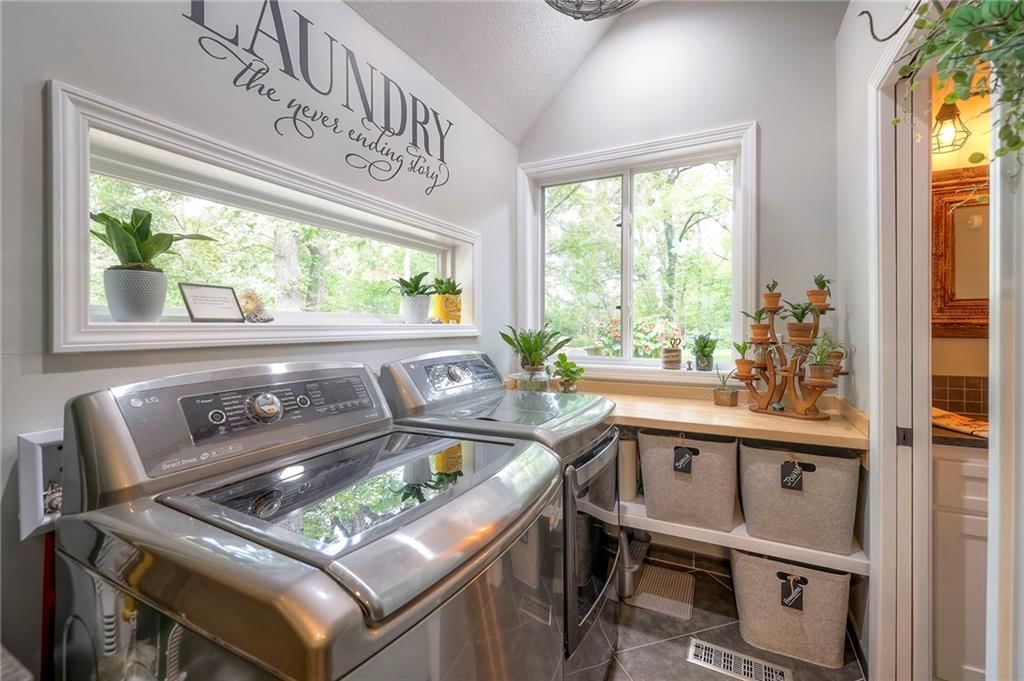 8675 Shorewood Drive — photo 22