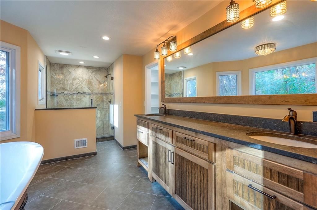 8675 Shorewood Drive — photo 30