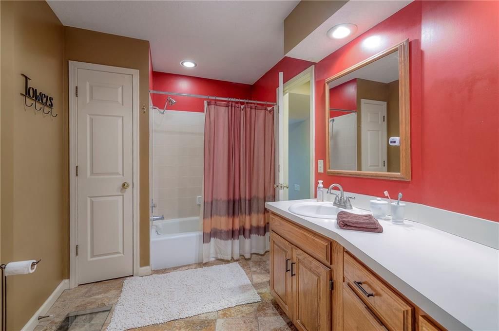 8675 Shorewood Drive — photo 38