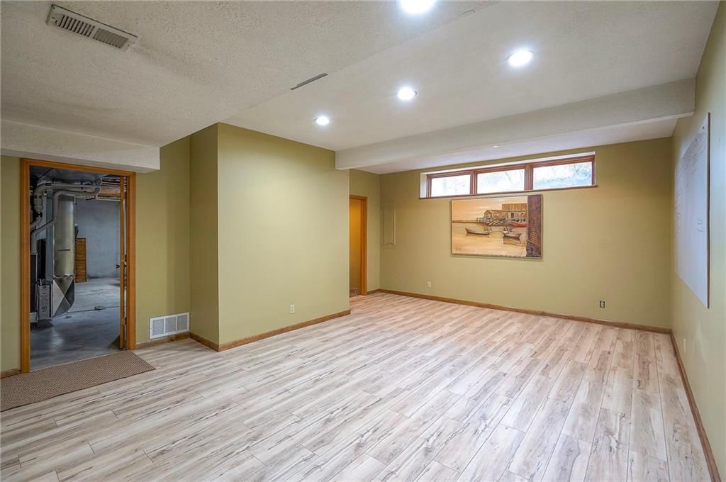 8675 Shorewood Drive — photo 45