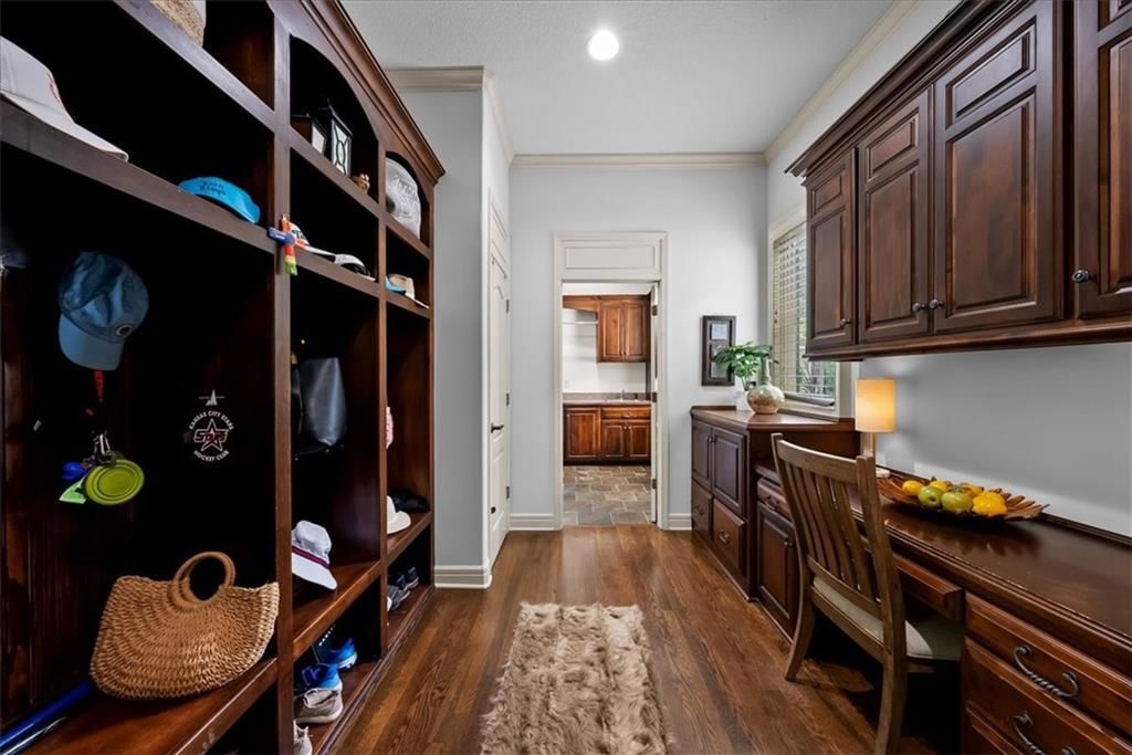Photo 33 of 86 - 16860 Highland Ridge N/A