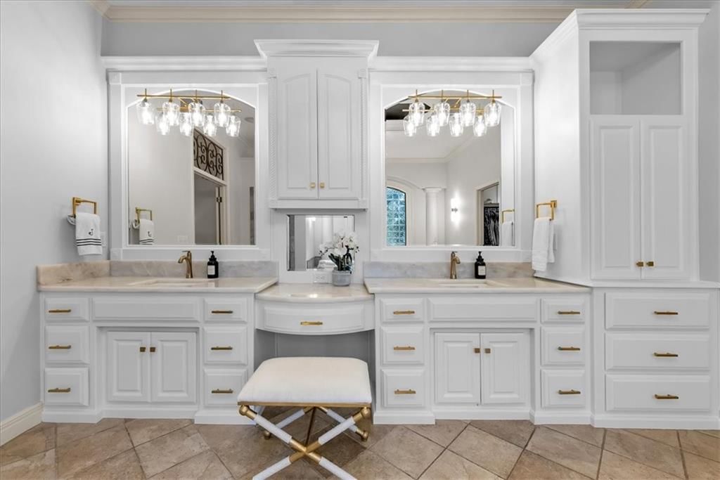 Photo 40 of 86 - 16860 Highland Ridge N/A