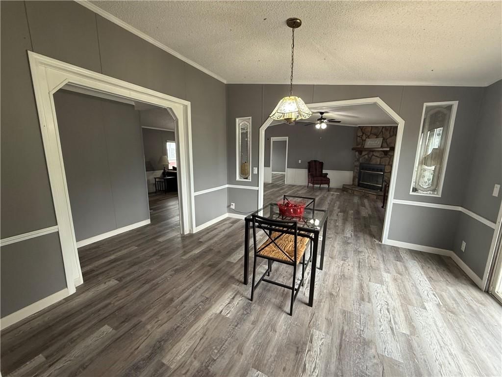 16007 Oval Avenue — photo 10