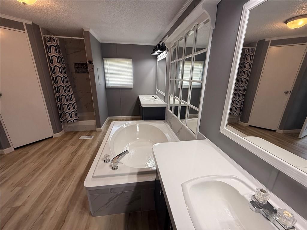 16007 Oval Avenue — photo 12