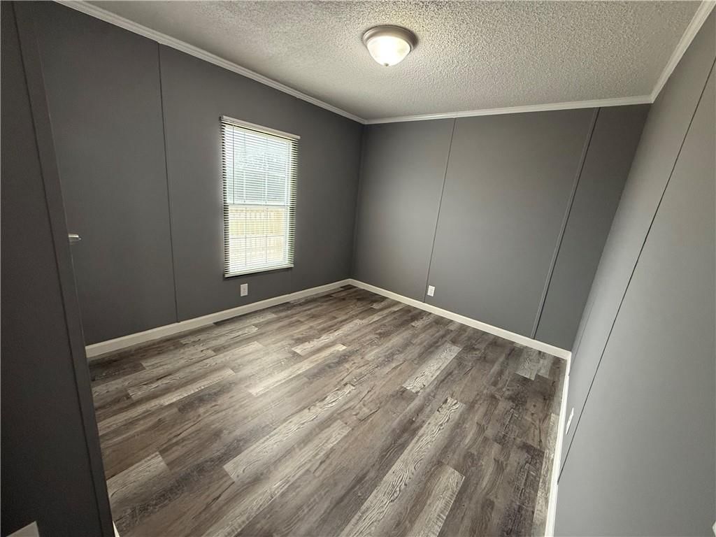 16007 Oval Avenue — photo 15