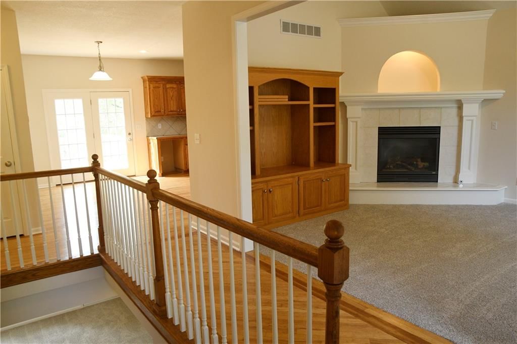 13821 Grove Avenue — photo 3