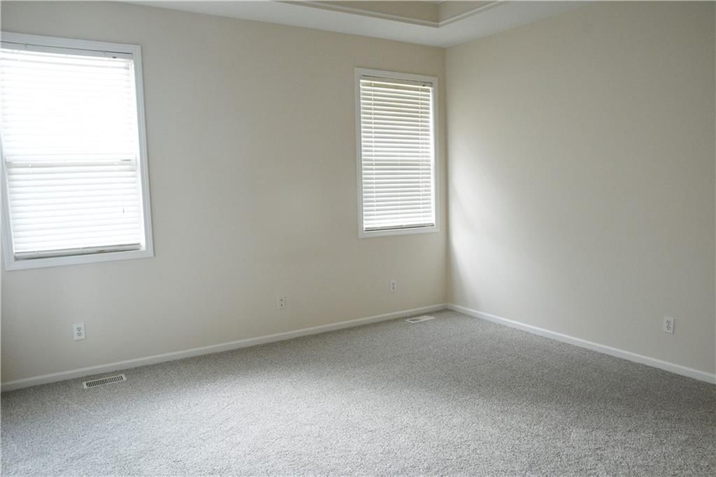 13821 Grove Avenue — photo 9
