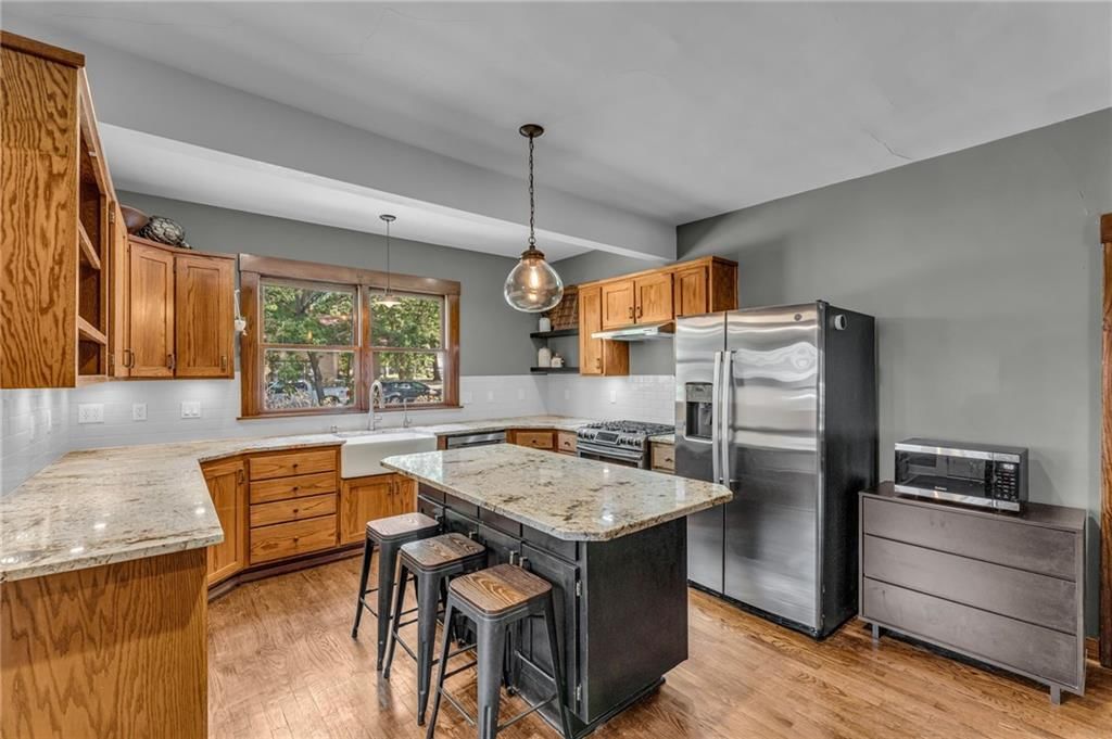640 Oak Street — photo 14