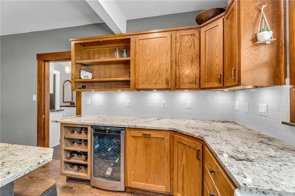 640 Oak Street — photo 17