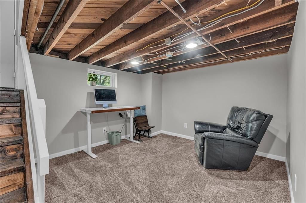 640 Oak Street — photo 34