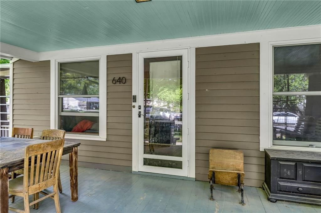 640 Oak Street — photo 37