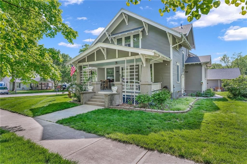 640 Oak Street — photo 40